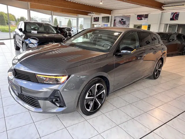 Opel Astra - 0
