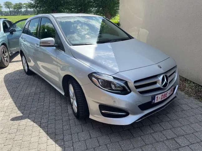 Mercedes B 180 - 0