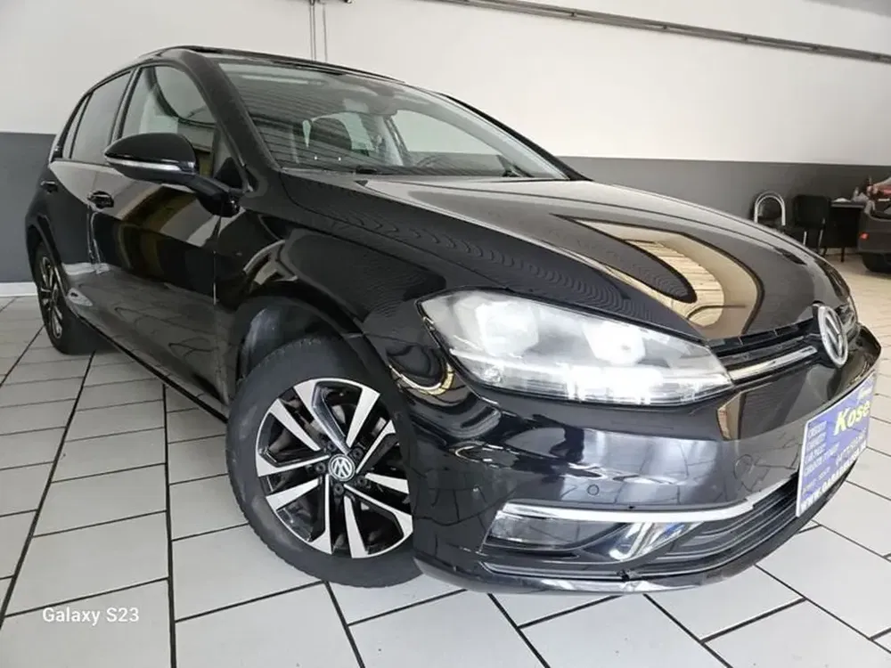 Volkswagen Golf - 0
