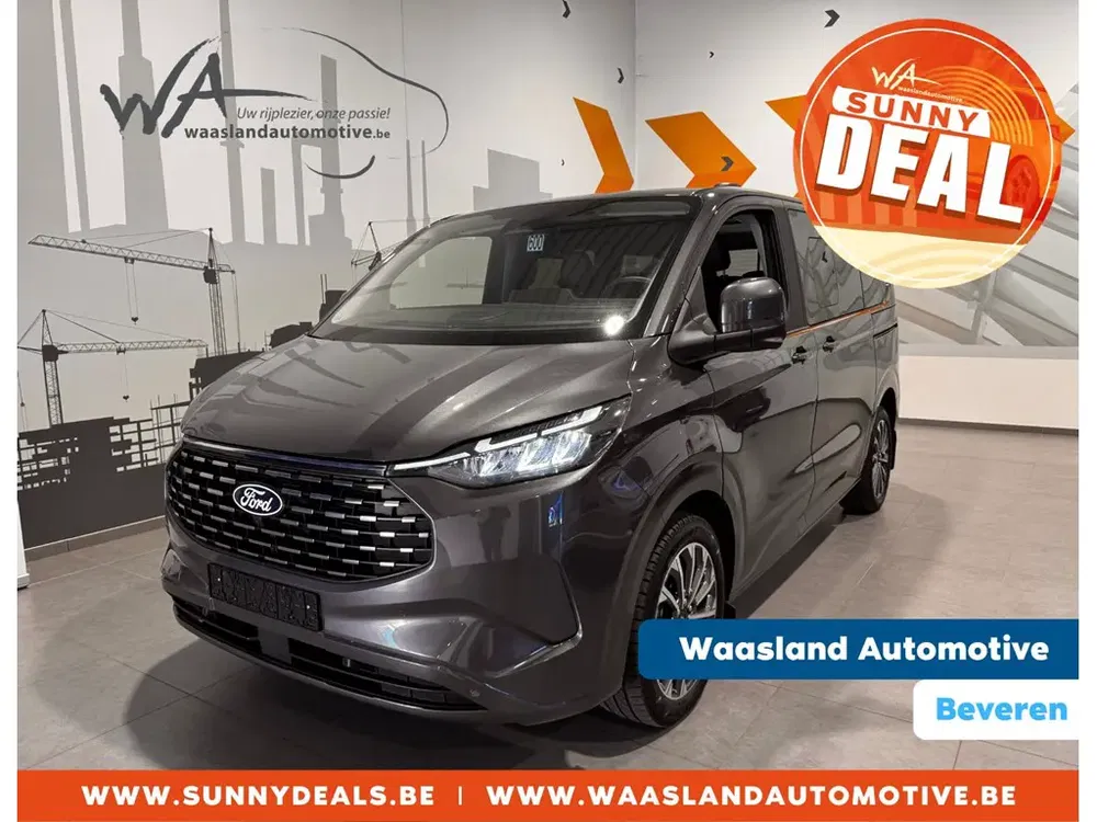 Ford Tourneo Custom - 0