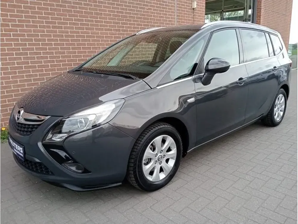 Opel Zafira Tourer - 0