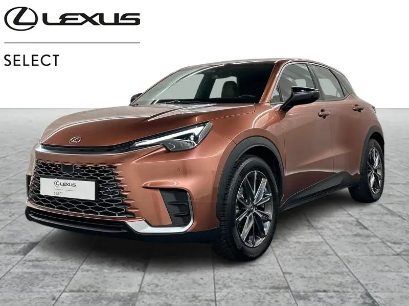 Lexus LBX - 0