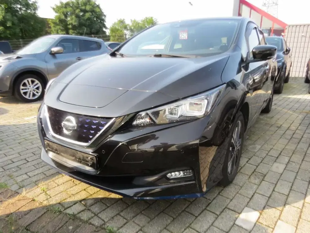 Nissan Leaf - 0
