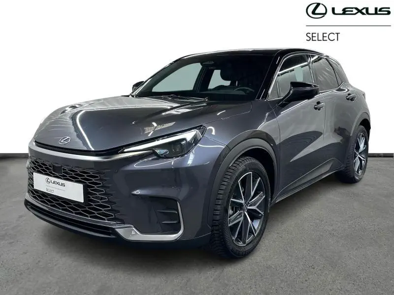 Lexus LBX - 0