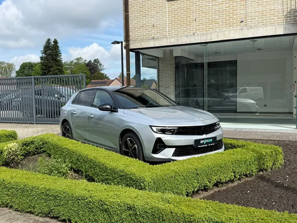Opel Astra - 0