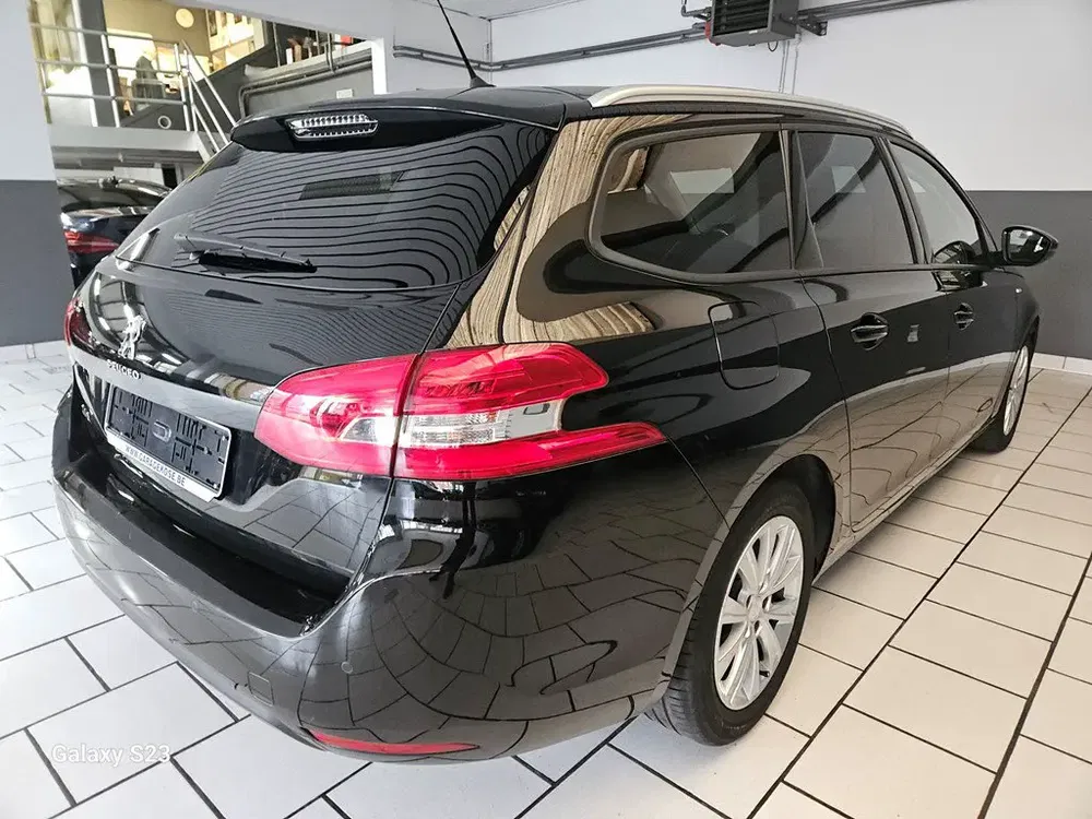 Peugeot 308 - 0