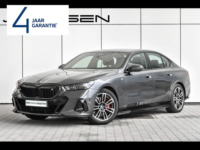BMW i5 - 0