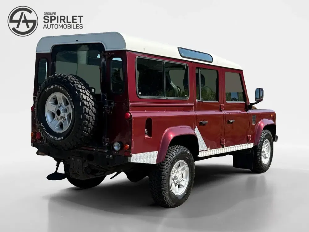 Land Rover Defender - 0