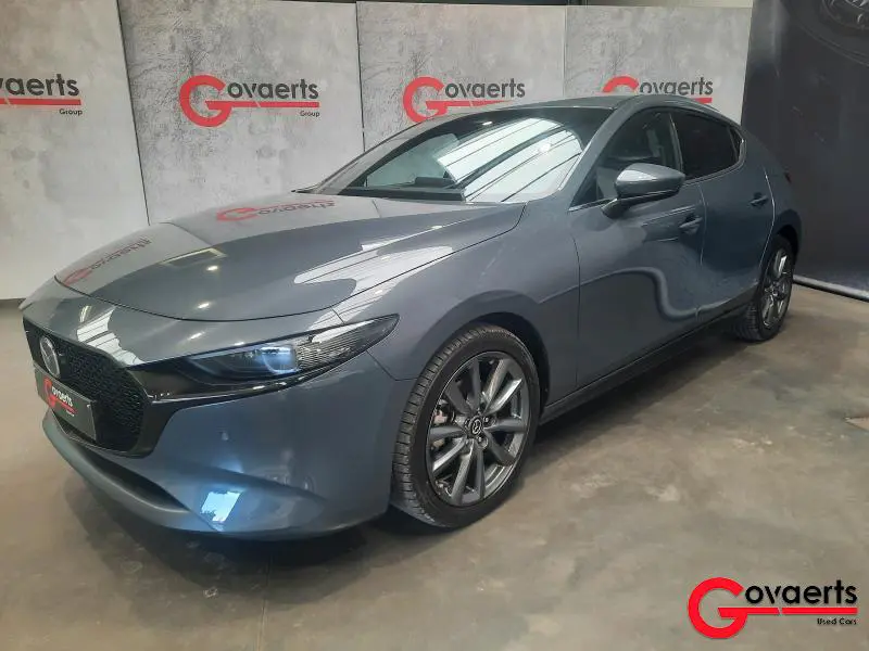 Mazda 3 - 0