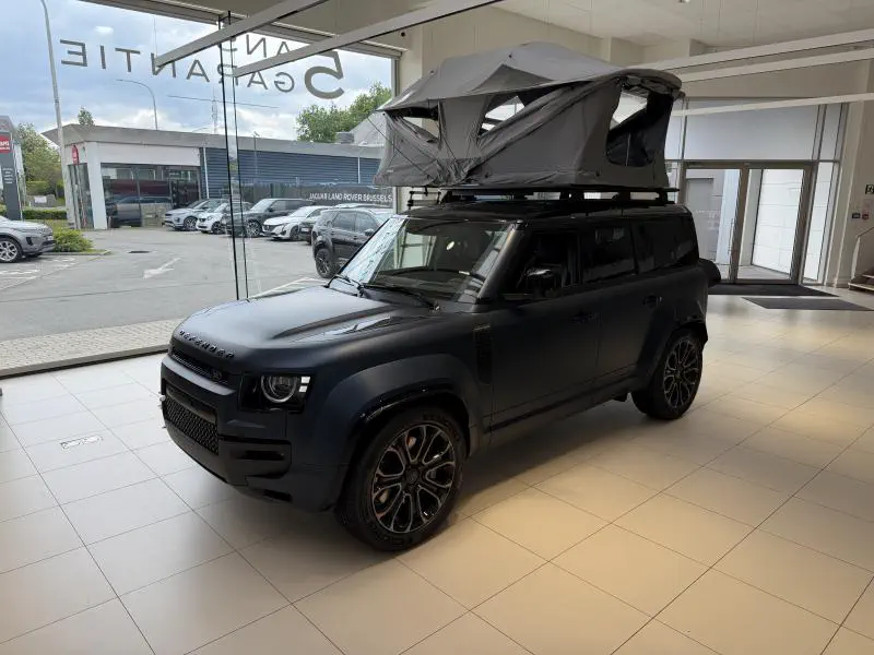 Land Rover Defender - 0
