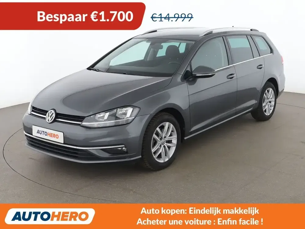 Volkswagen Golf - 0