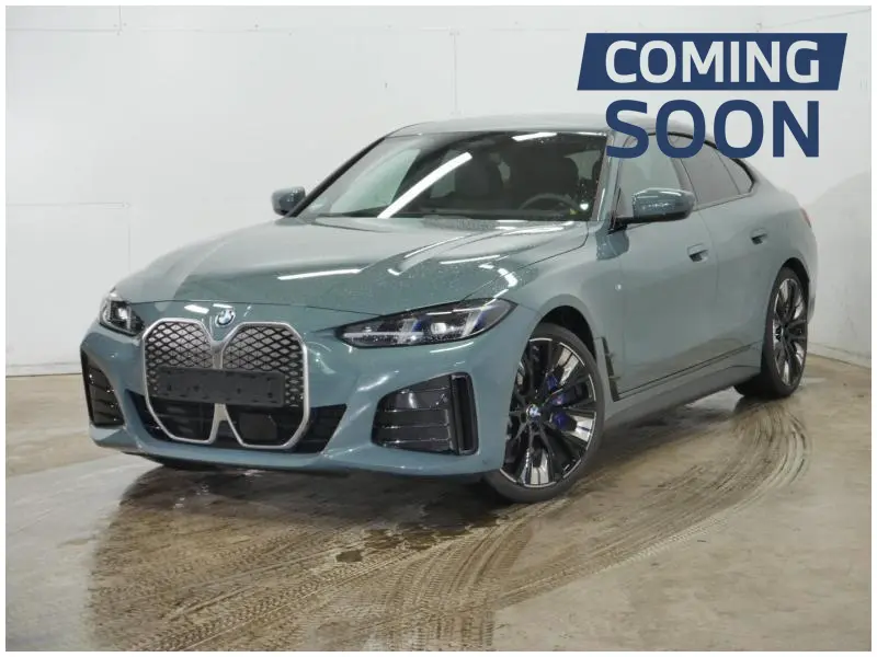 BMW i4 - 0