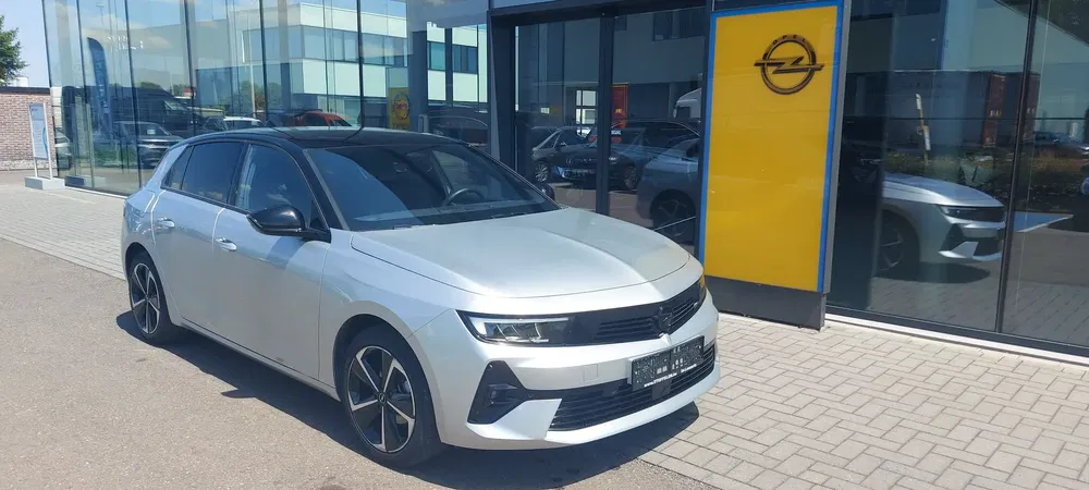 Opel Astra - 0