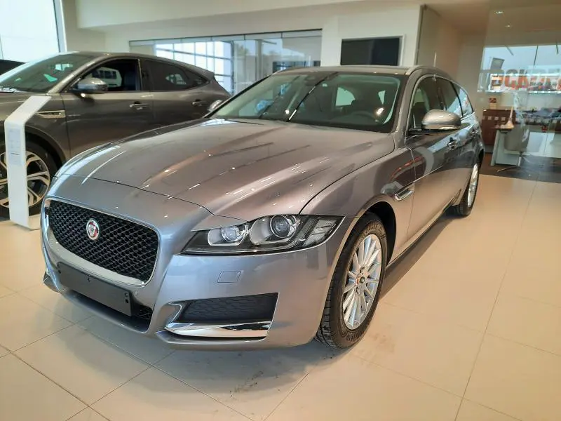 Jaguar XF - 0