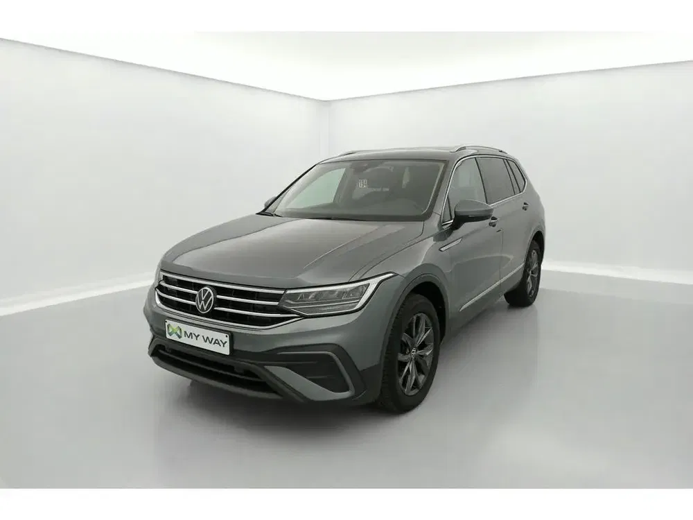 Volkswagen Tiguan - 0