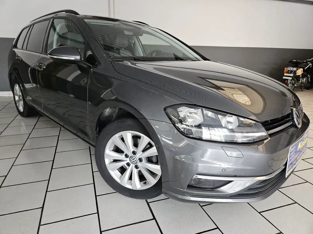 Volkswagen Golf Variant - 0