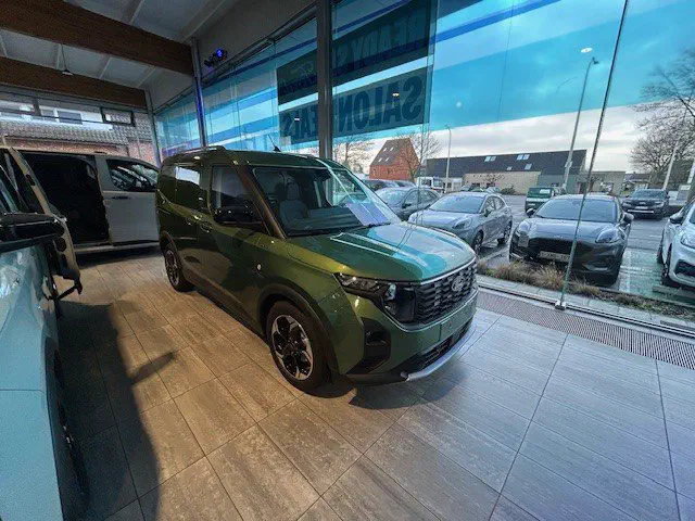 Ford Transit Courier - 0