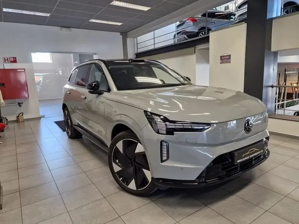 Volvo EX90 - 0