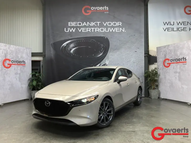 Mazda 3 - 0