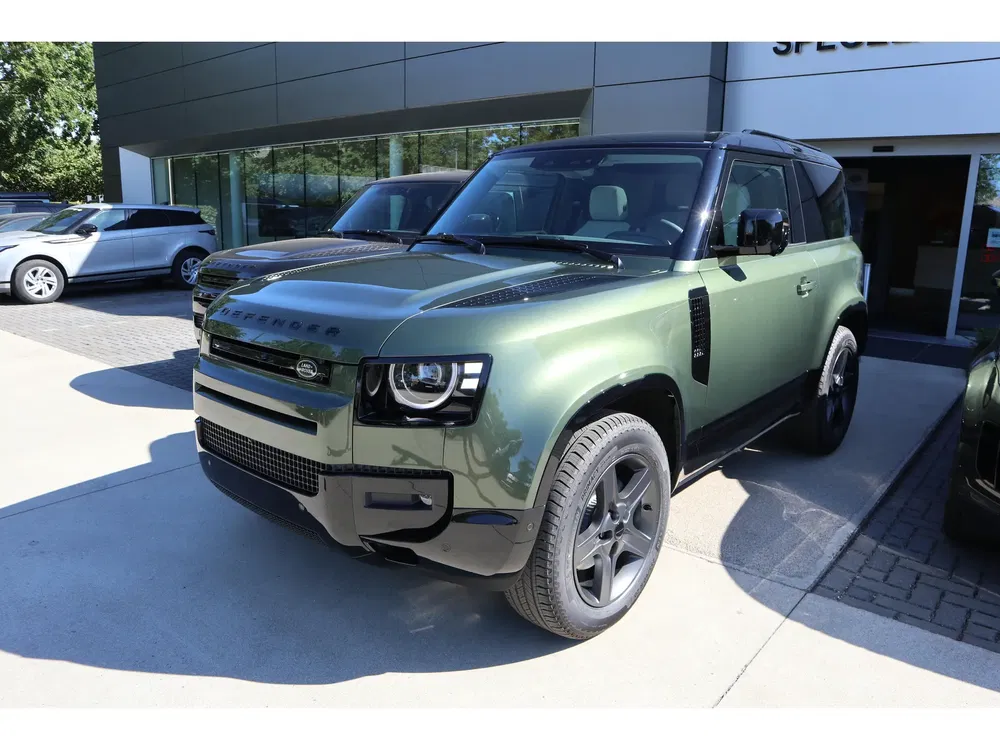 Land Rover Defender - 0