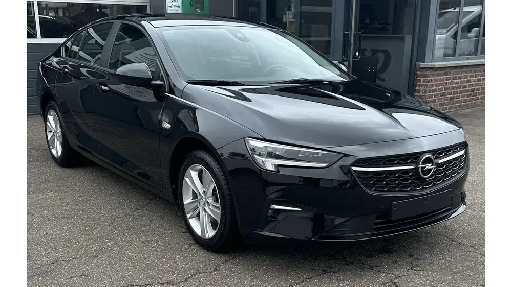 Opel Insignia - 0