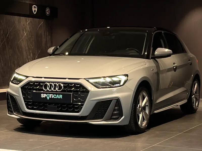 Audi A1 - 0