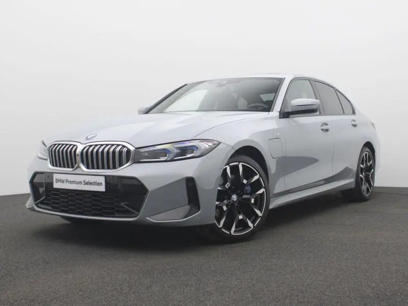 BMW 330 - 0