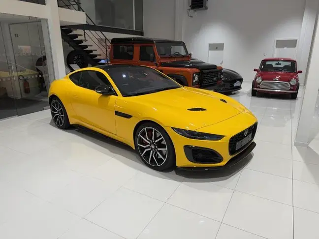 Jaguar F-Type - 0