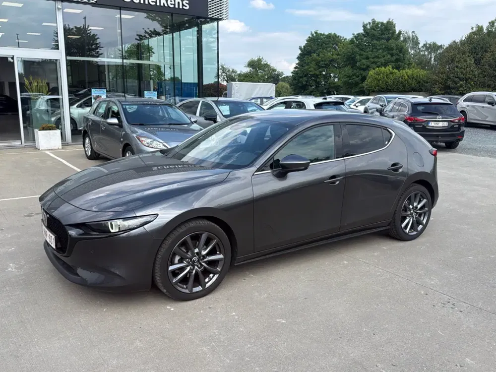 Mazda 3 - 0