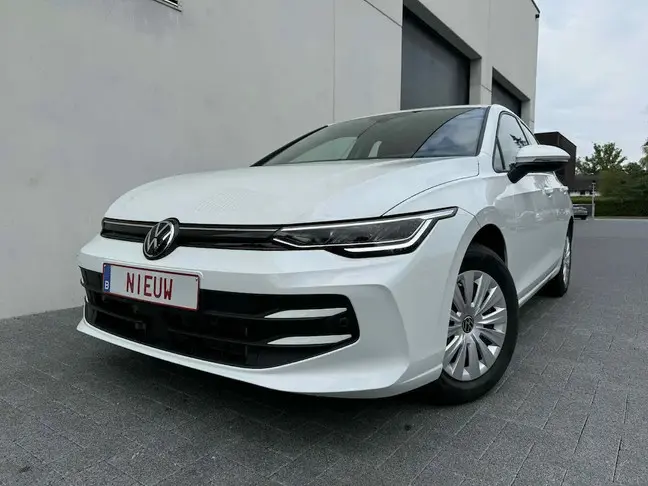 Volkswagen Golf - 0