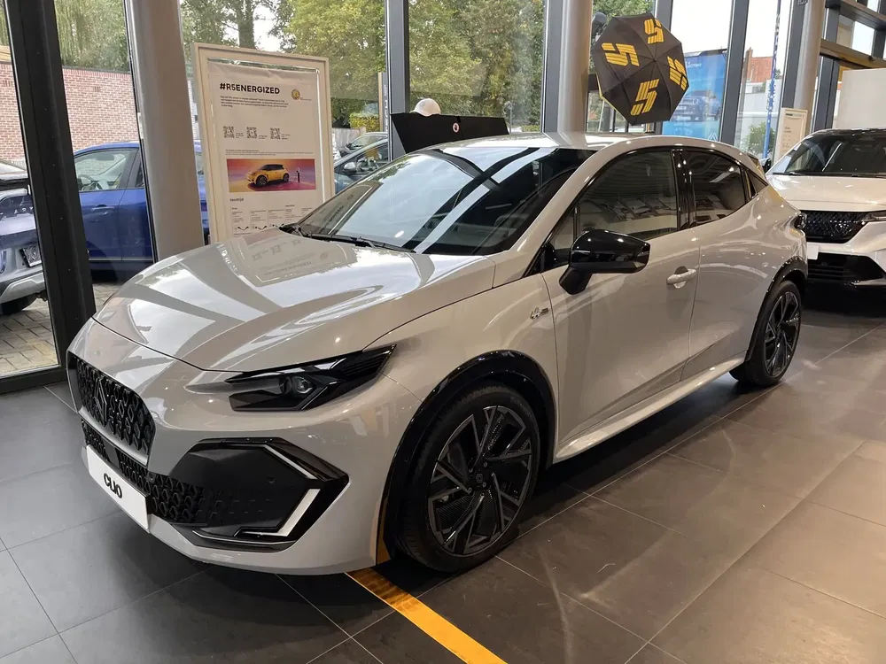 Renault Clio - 0
