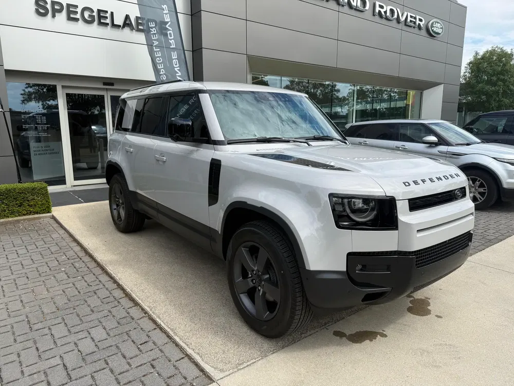Land Rover Defender - 0