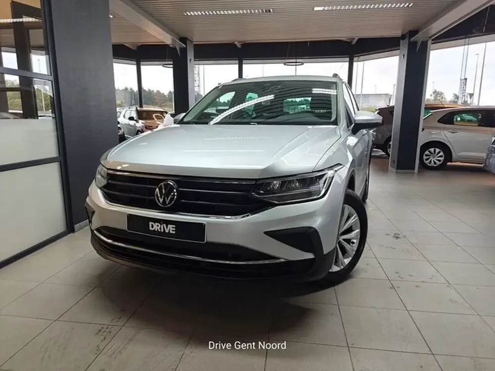 Volkswagen Tiguan - 0