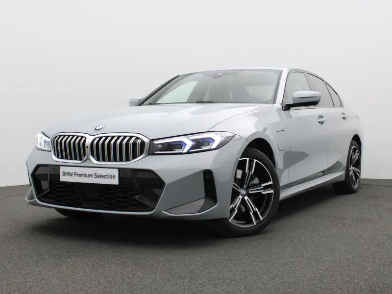 BMW 330 - 0