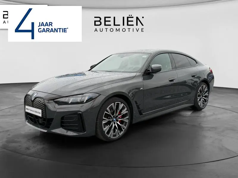 BMW i4 - 0