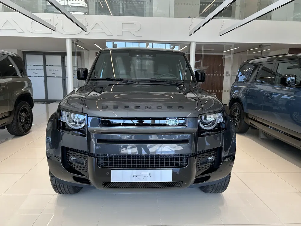 Land Rover Defender - 0