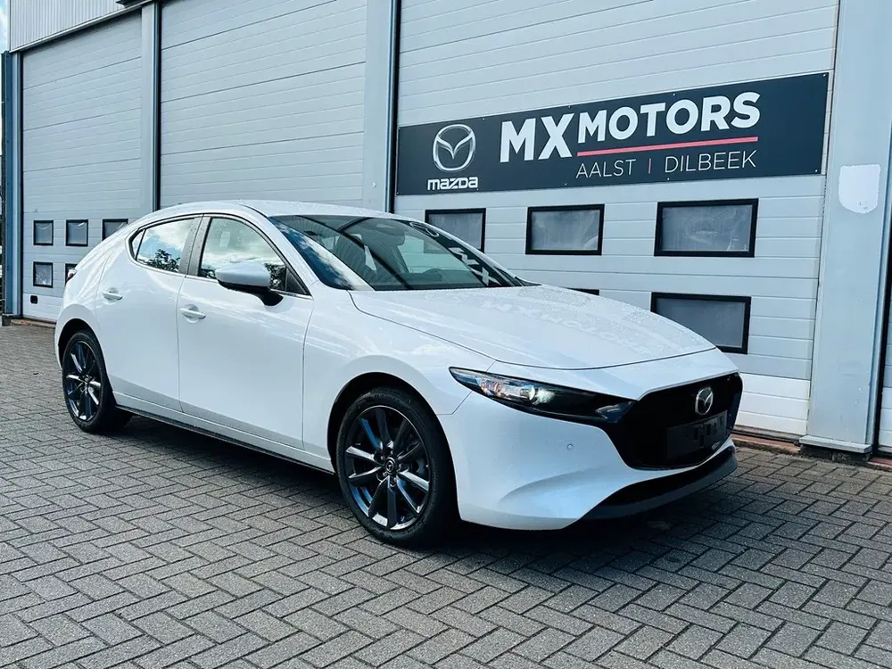 Mazda 3 - 0