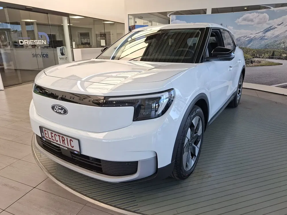 Ford Explorer - 0