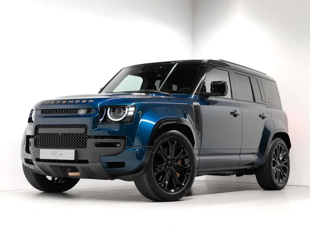 Land Rover Defender - 0