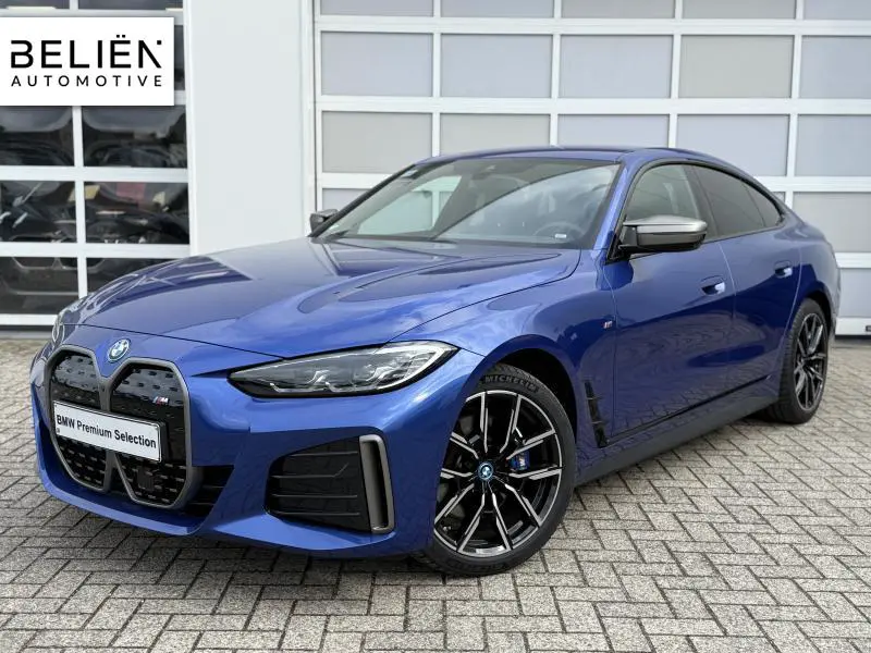 BMW i4 - 0