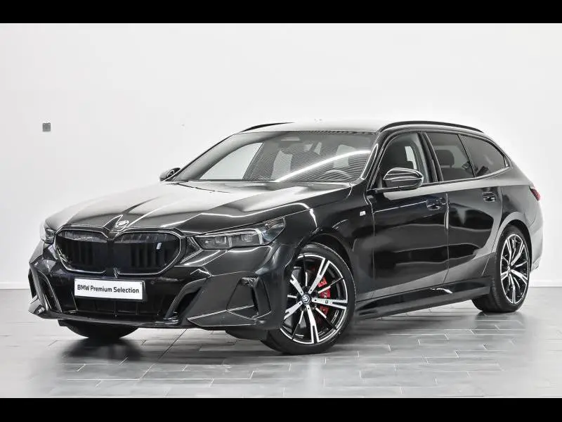 BMW i5 - 0