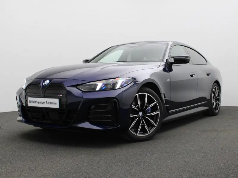 BMW i4 - 0