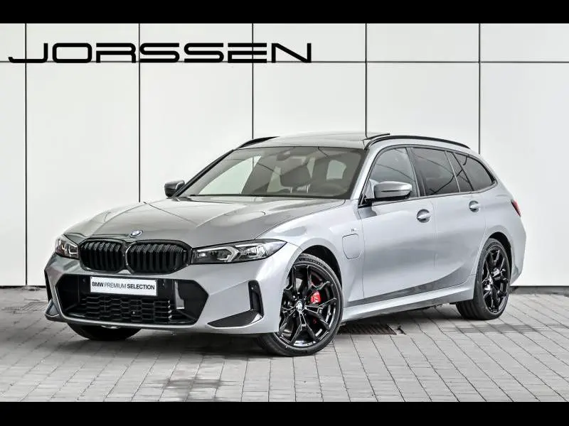 BMW 330 - 0