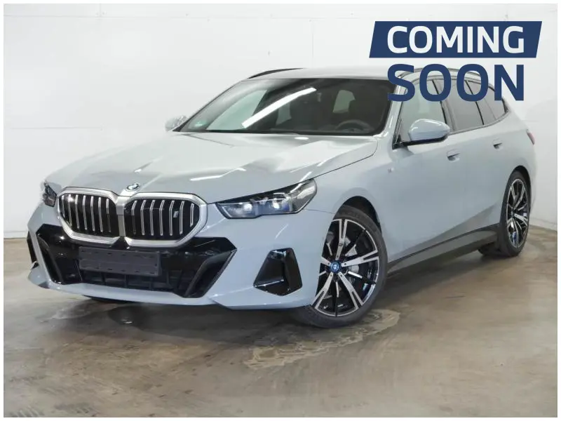 BMW i5 - 0