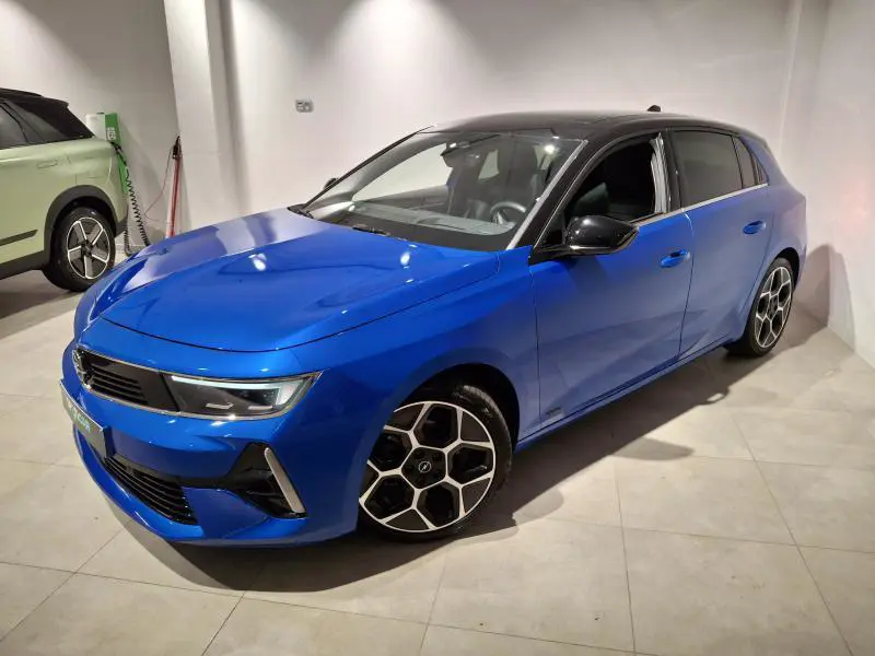 Opel Astra - 0