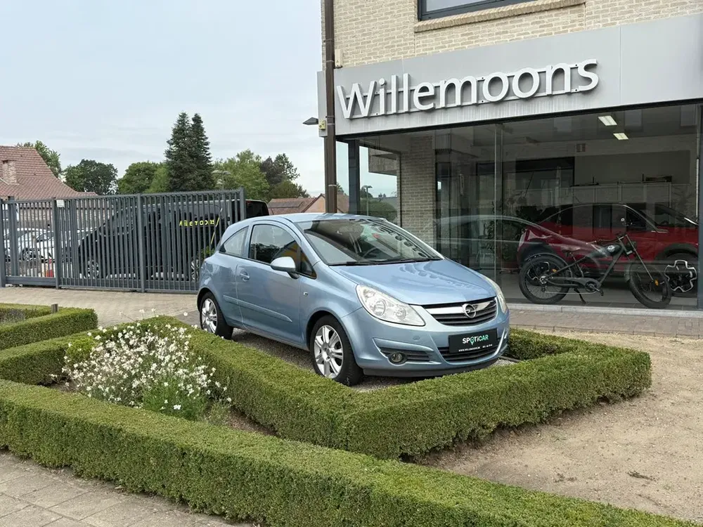 Opel Corsa - 0