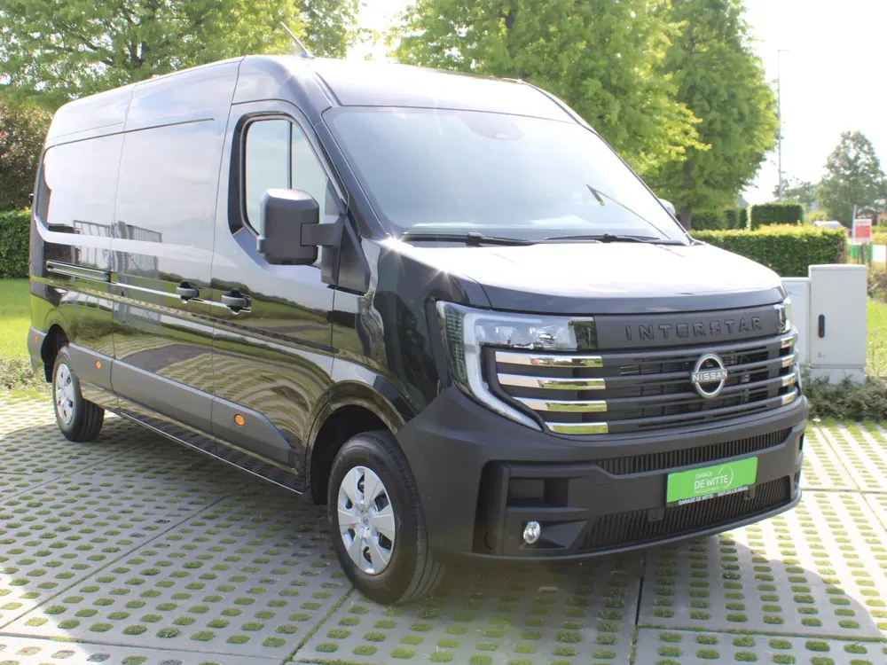 Nissan Interstar - 0