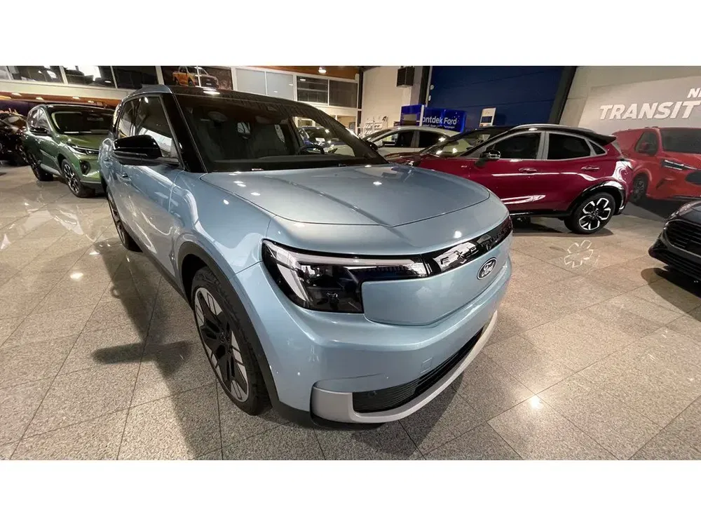 Ford Explorer - 0