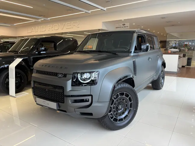 Land Rover Defender - 0
