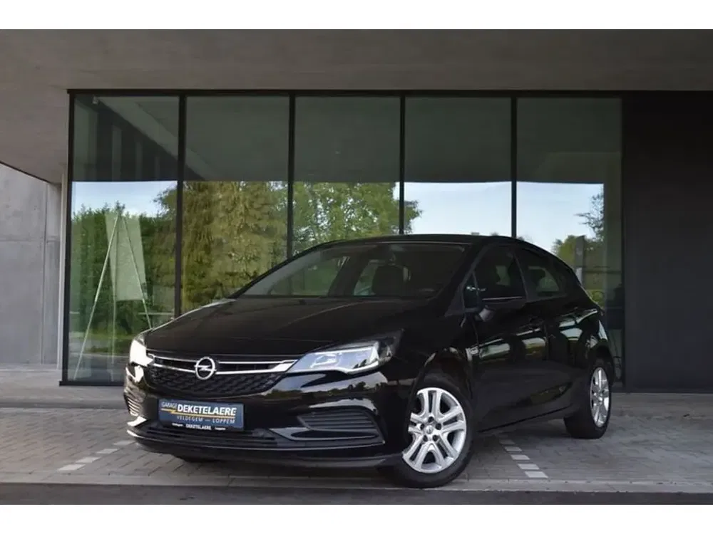 Opel Astra - 0